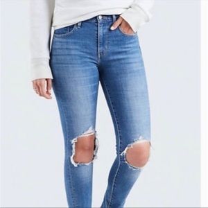 LEVI'S 710 High Rise Skinny Destroyed Jeans